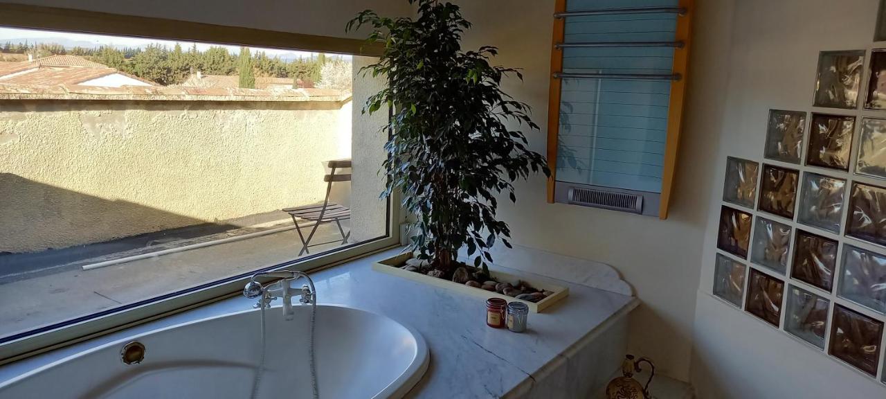 Purani Apartment Jonquieres  Exterior photo